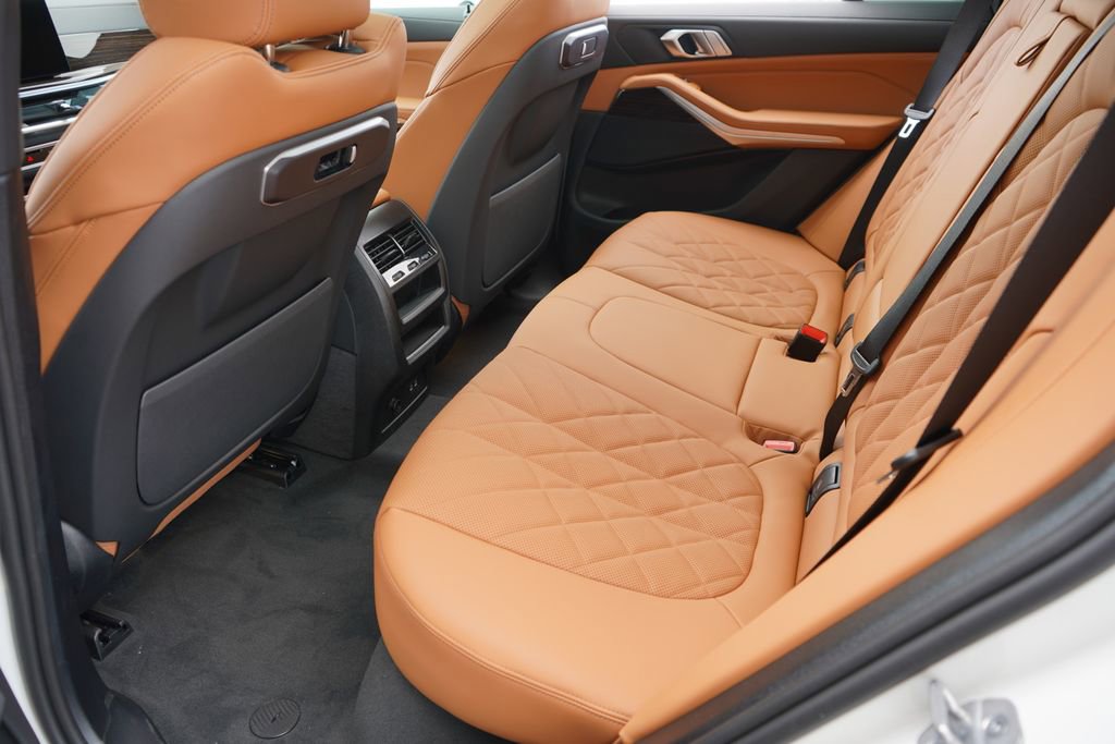 New 2026 BMW X5 sDrive40i image 18