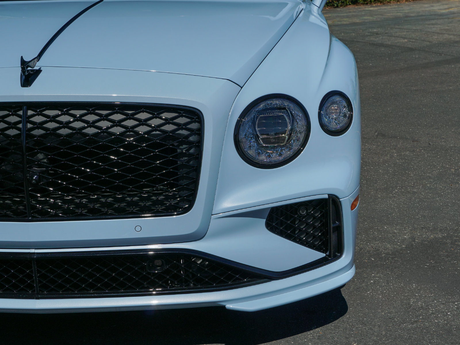 New 2025 Bentley Flying Spur Plug-In Hybrid AWD/4WD image 26