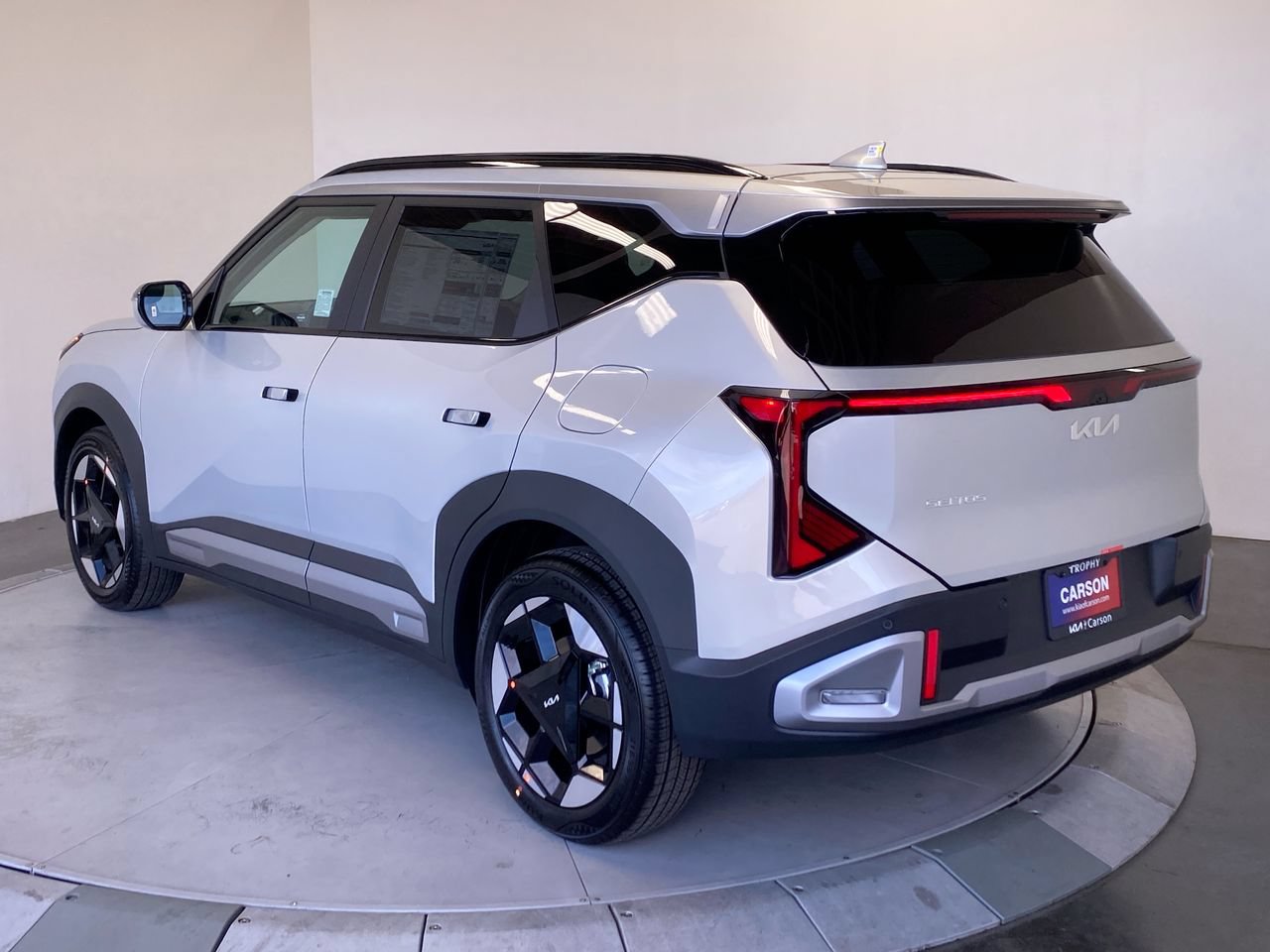 New 2027 Kia Seltos EX w/ EX Panoramic Sunroof Package FWD image 3