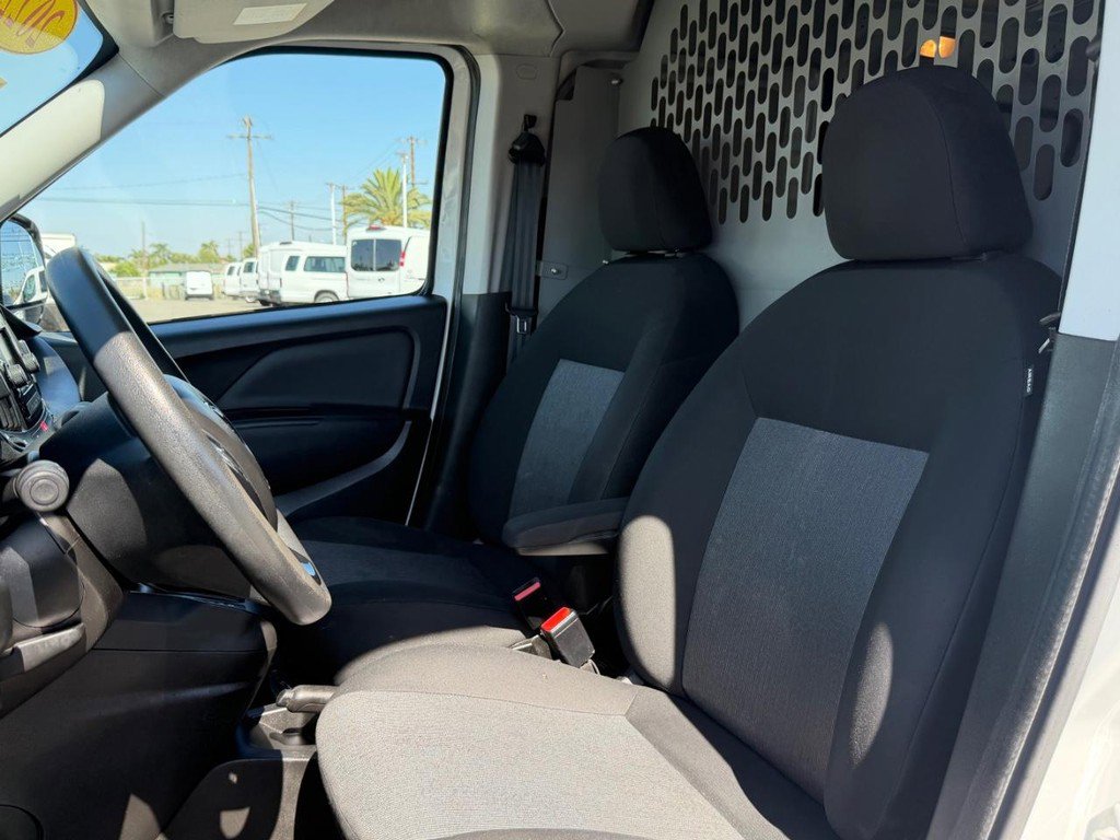 Used 2022 RAM ProMaster City Tradesman FWD image 27