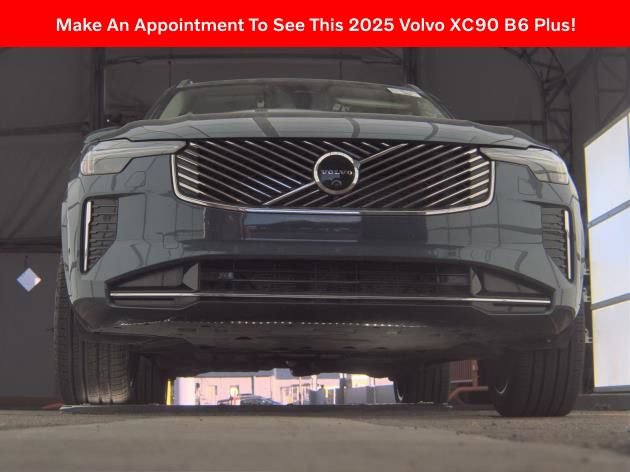 Used 2025 Volvo XC90 B6 Plus AWD/4WD image 2