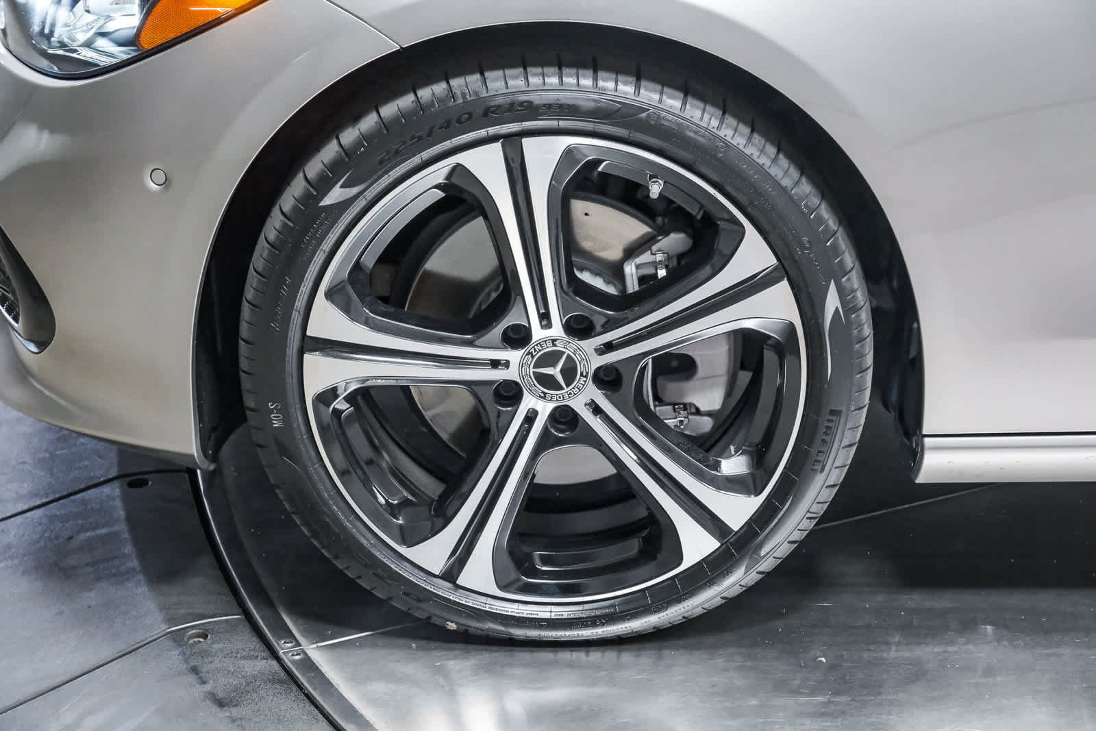 Used 2024 Mercedes-Benz C 300 Sedan image 10