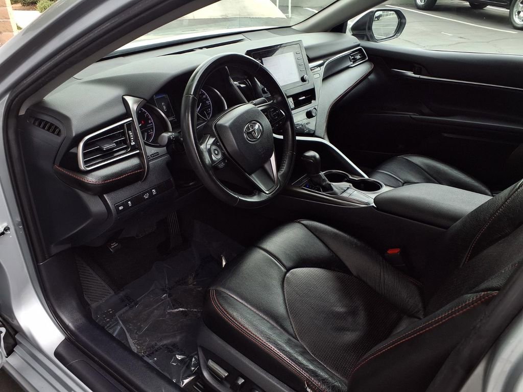 Used 2024 Toyota Camry SE FWD image 15