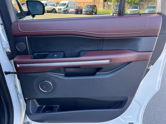 Certified 2023 Ford Expedition Max Limited AWD/4WD image 13