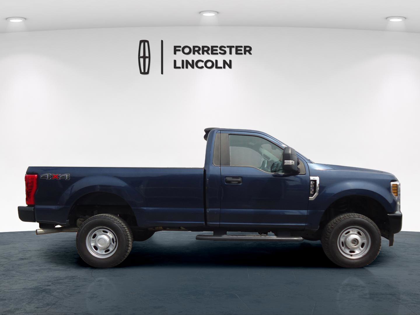 Used 2018 Ford F250 XL w/ Power Equipment Group image 2