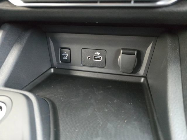 Used 2025 Nissan Sentra S image 27