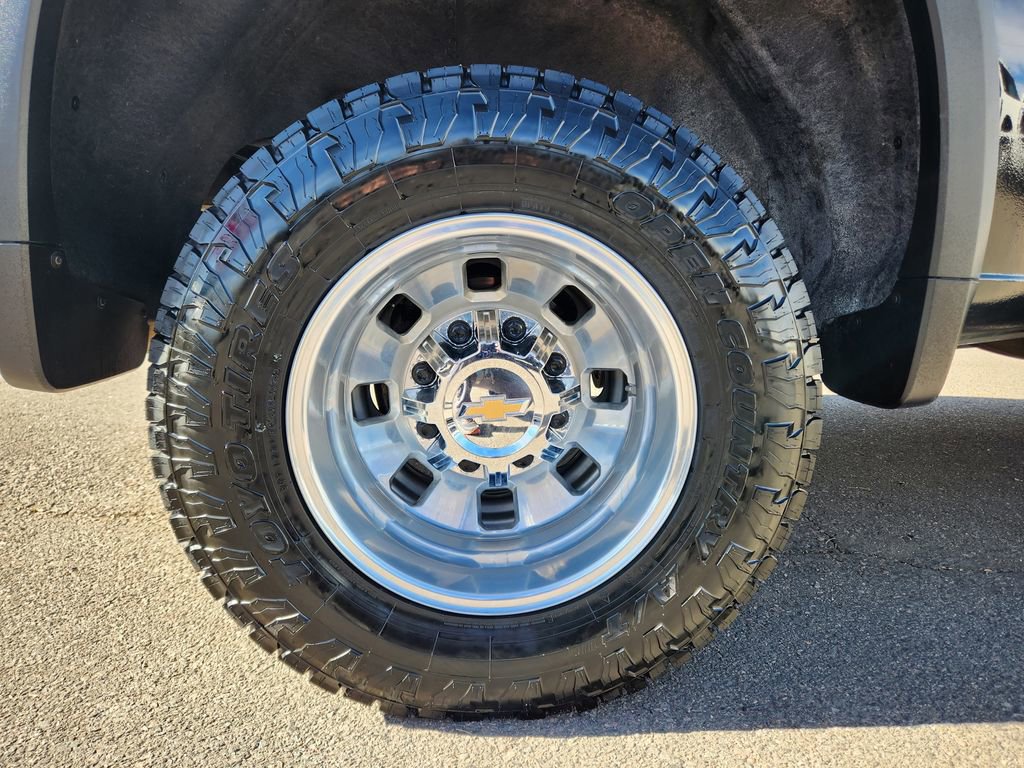Used 2024 Chevrolet Silverado 3500 High Country w/ High Country Premium Package image 19