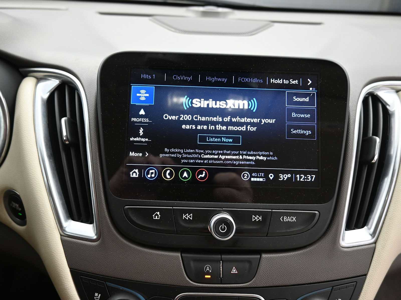 Used 2024 Chevrolet Malibu LT image 13