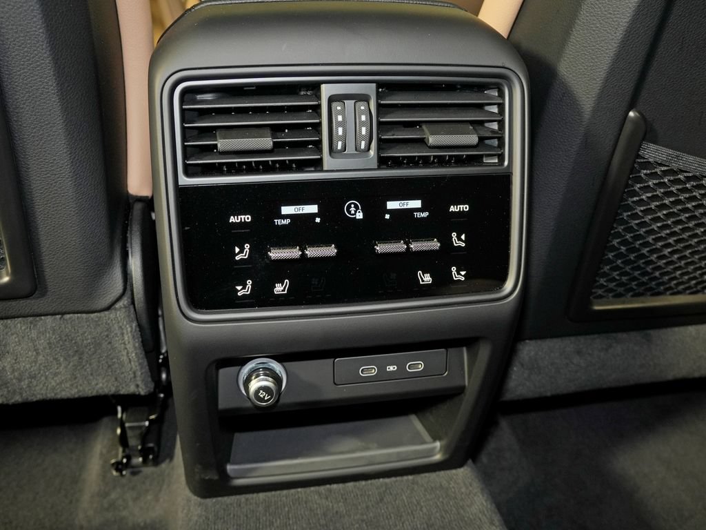 Certified 2026 Porsche Cayenne S w/ Premium Package Plus AWD/4WD image 40