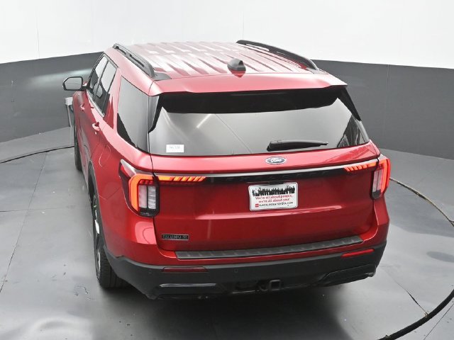 Used 2025 Ford Explorer ST-Line w/ Premium Package RWD image 32