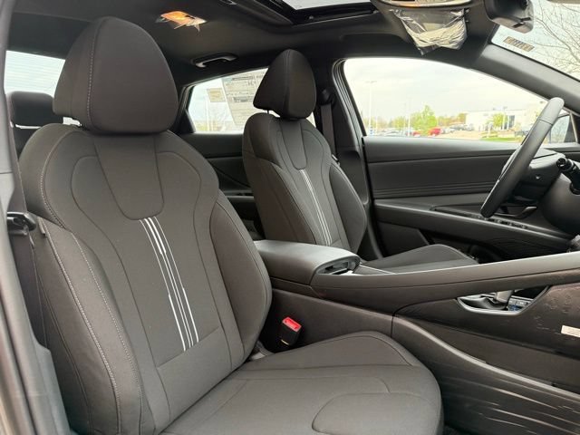 New 2026 Hyundai Elantra SEL Sport Premium FWD image 13