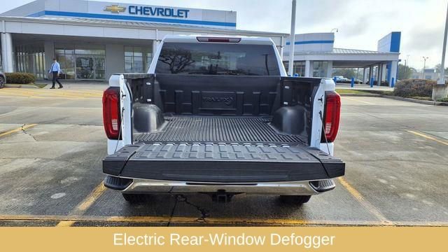 Used 2025 GMC Sierra 1500 SLT AWD/4WD image 13