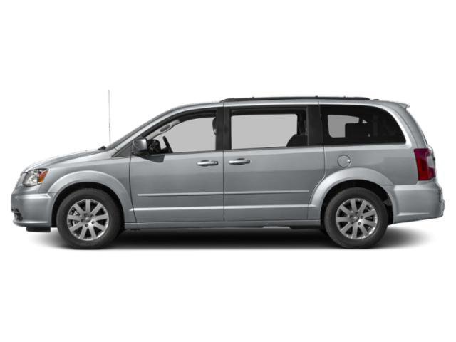 Used 2015 Chrysler Town & Country Touring image 6
