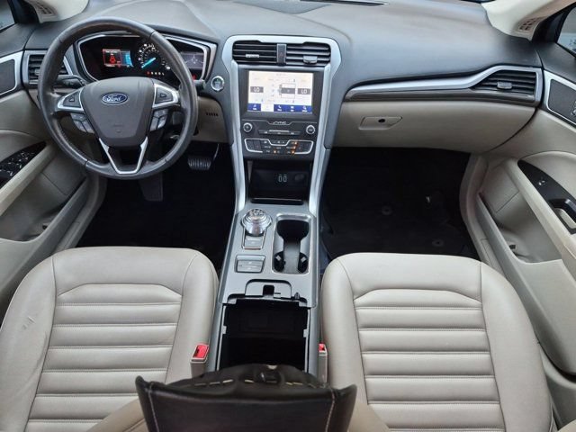 Used 2020 Ford Fusion SEL FWD image 13
