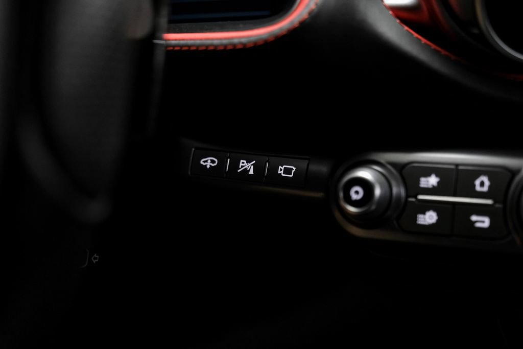 Used 2019 Ferrari 812 Superfast RWD image 33