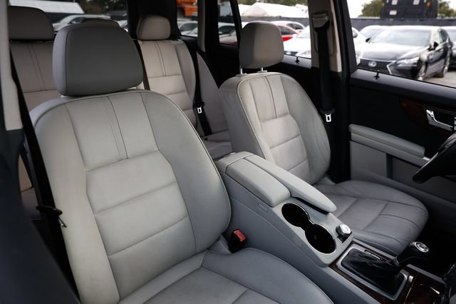 Used 2010 Mercedes-Benz GLK 350 2WD w/ Multimedia Pkg image 21