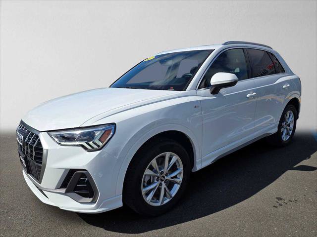 Used 2025 Audi Q3 2.0T Premium w/ Convenience Package AWD/4WD image 4