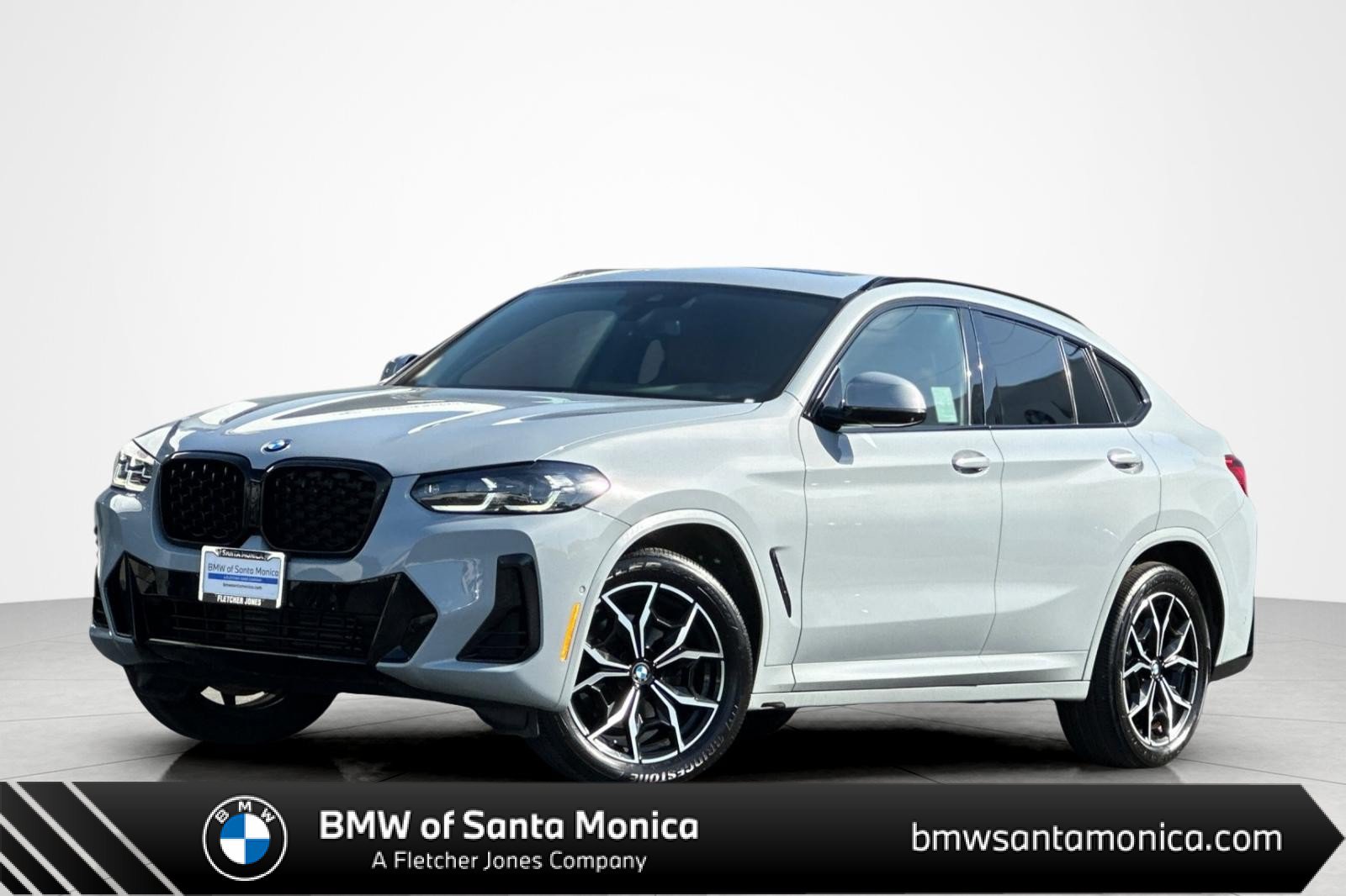 Used 2024 BMW X4 xDrive30i w/ Premium Package AWD/4WD image 1