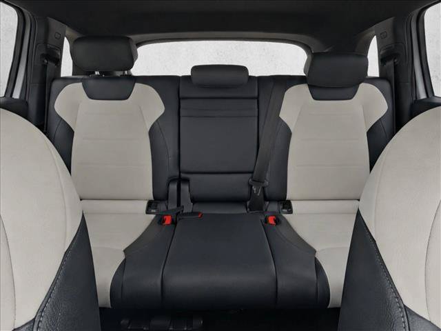Used 2022 Mercedes-Benz GLB 250 image 28