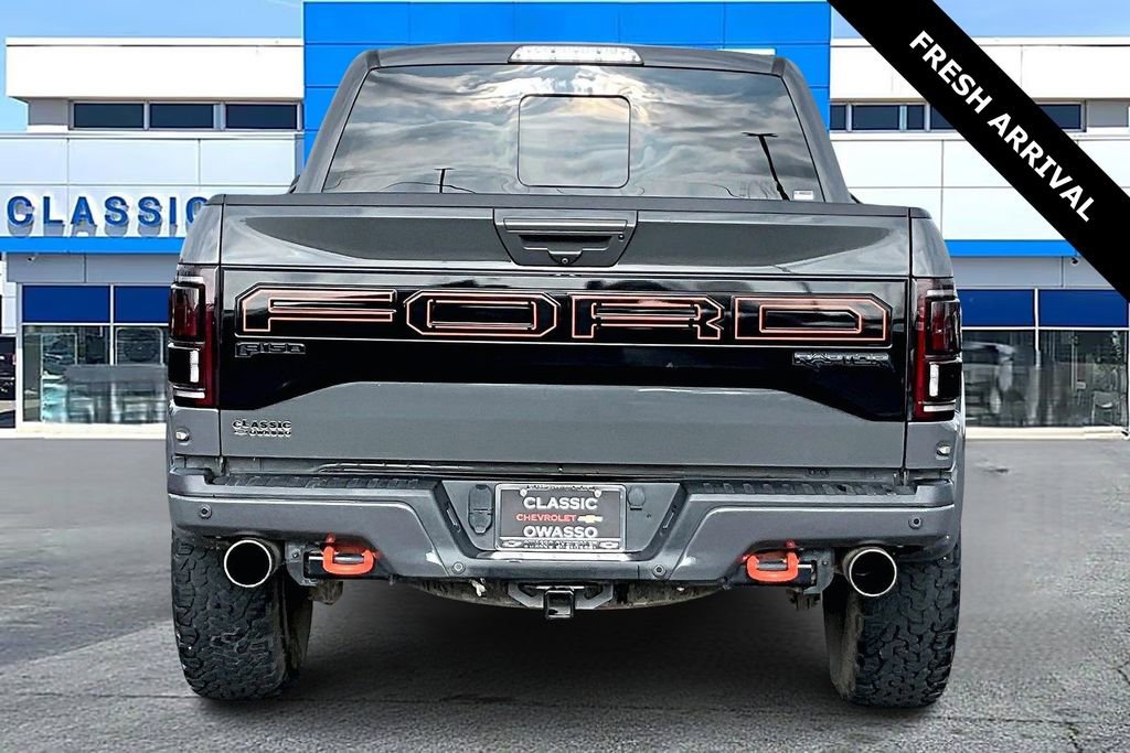 Used 2018 Ford F150 Raptor w/ Equipment Group 802A Luxury image 5