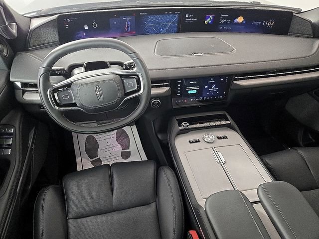 New 2025 Lincoln Navigator Reserve w/ Jet Appearance Package image 11