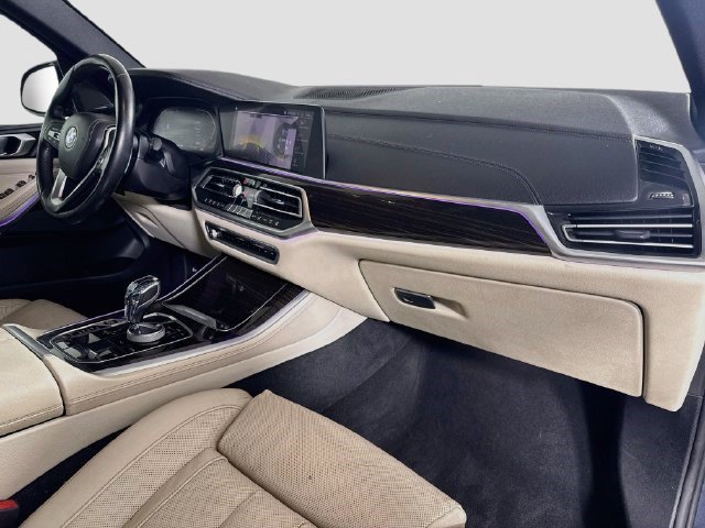 Used 2020 BMW X5 sDrive40i w/ Luxury Seating Package RWD image 29