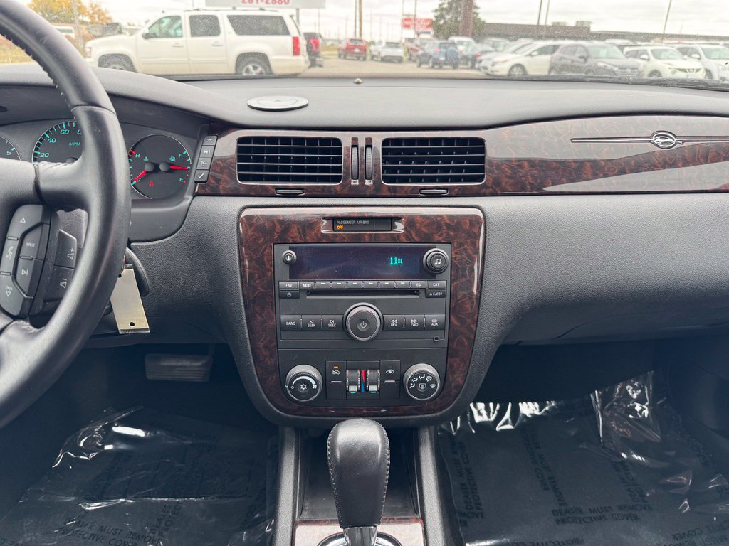 Used 2013 Chevrolet Impala LT FWD image 2