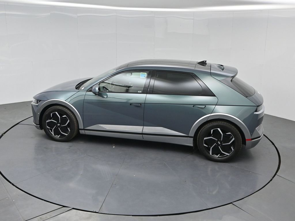 Used 2024 Hyundai Ioniq 5 Limited image 43