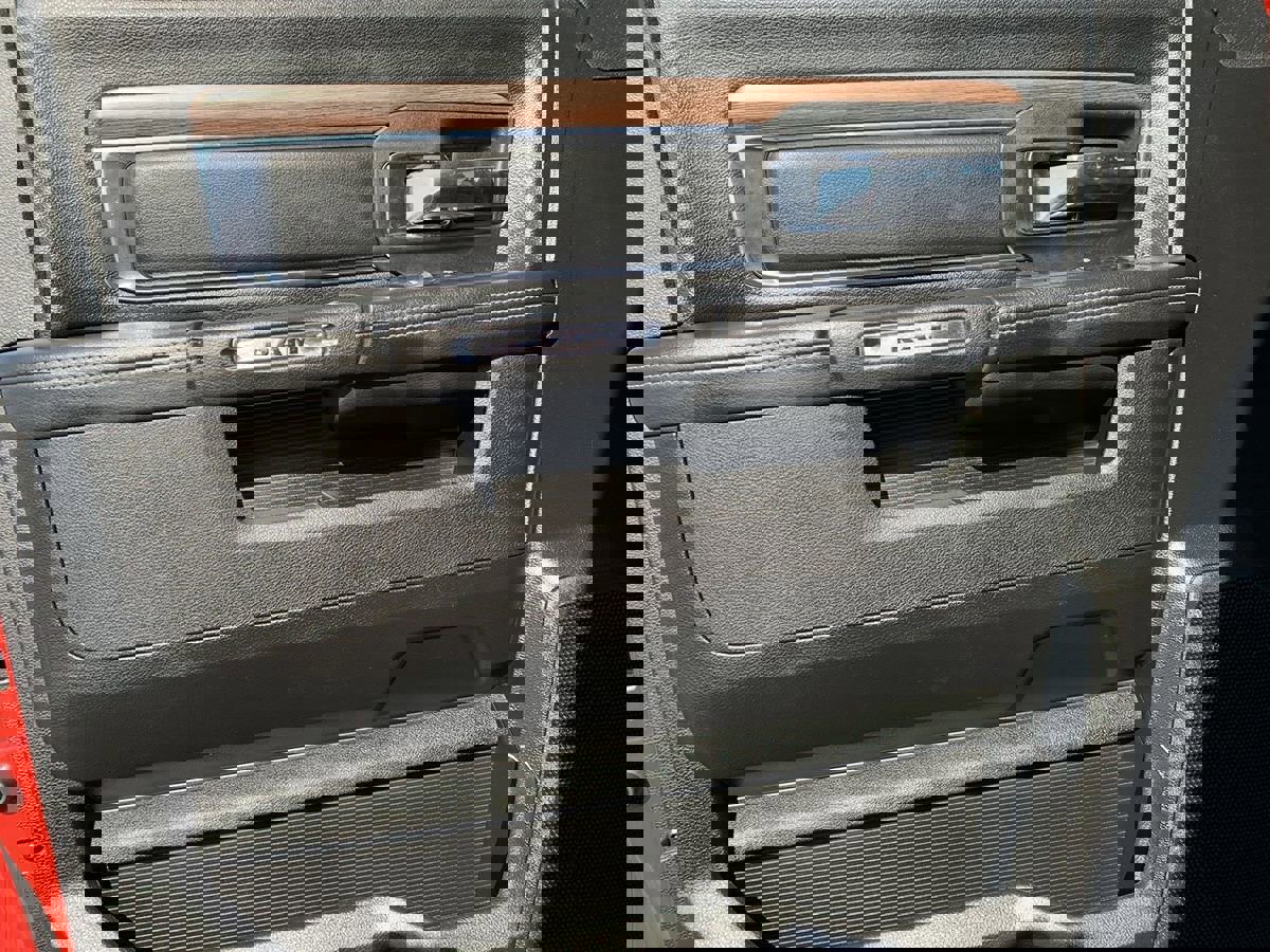 Used 2018 RAM 1500 Laramie w/ Convenience Group image 15