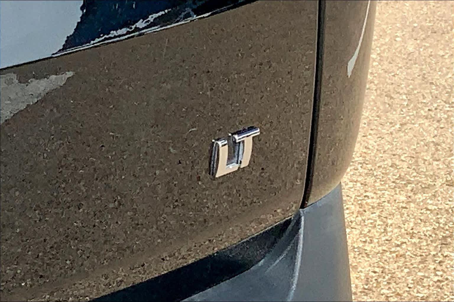 Used 2019 Chevrolet Traverse LT FWD image 9