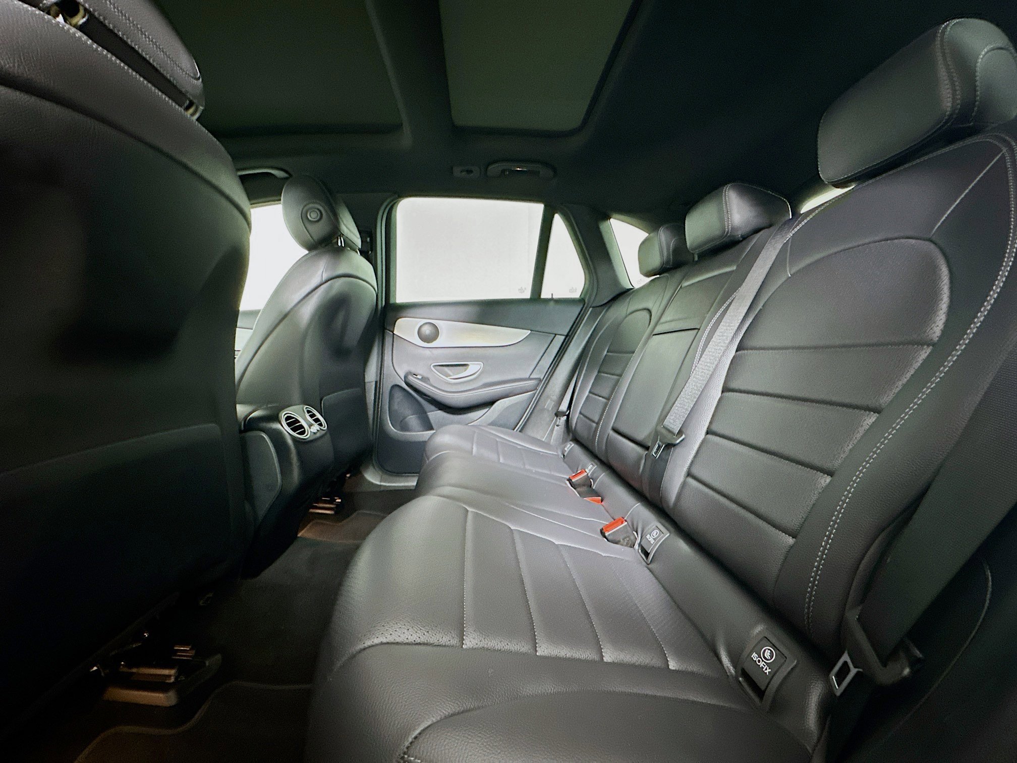 Used 2022 Mercedes-Benz GLC 300 4MATIC w/ Premium Package Lite image 28