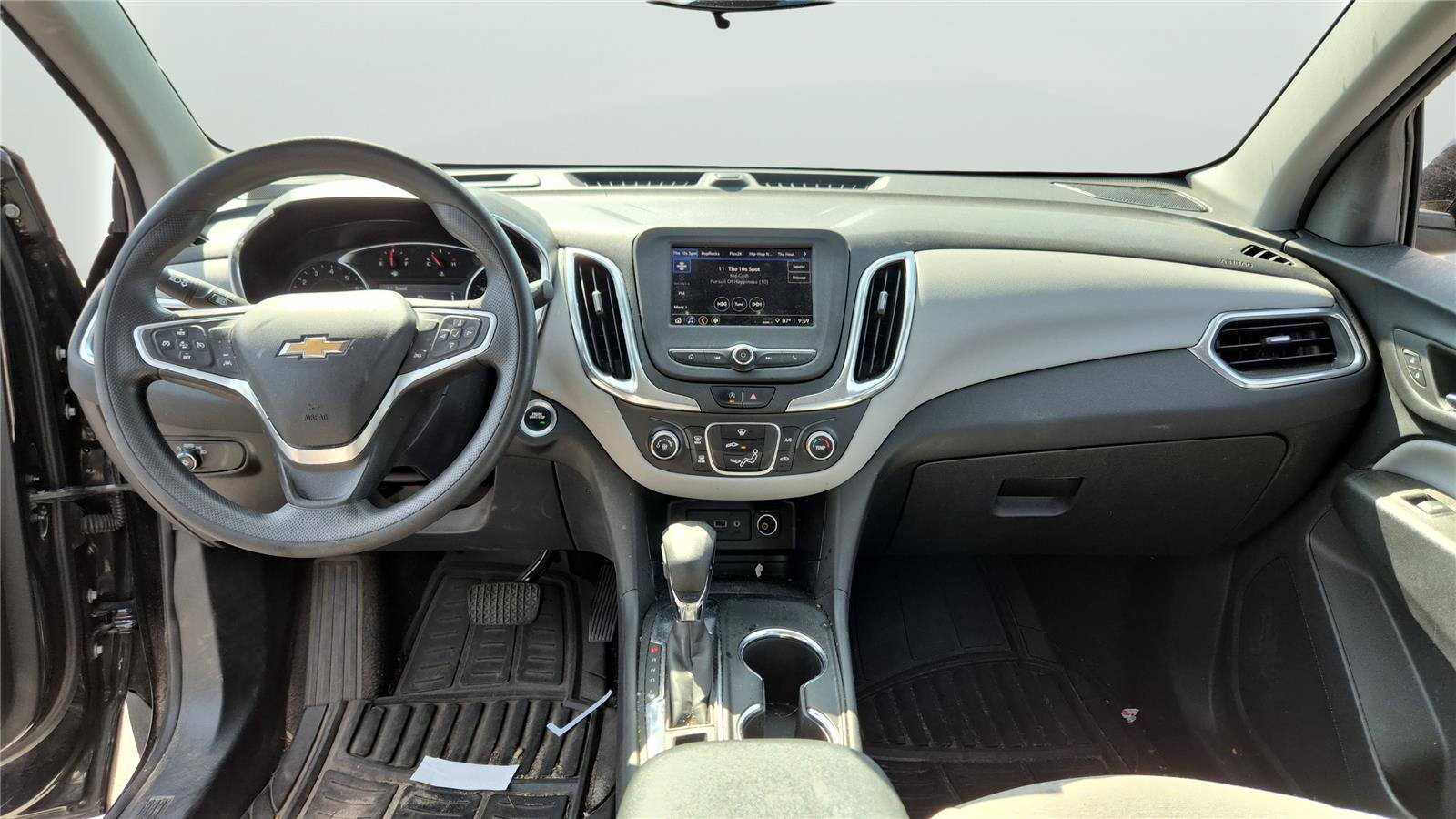 Used 2023 Chevrolet Equinox LS w/ LS Convenience Package FWD image 11
