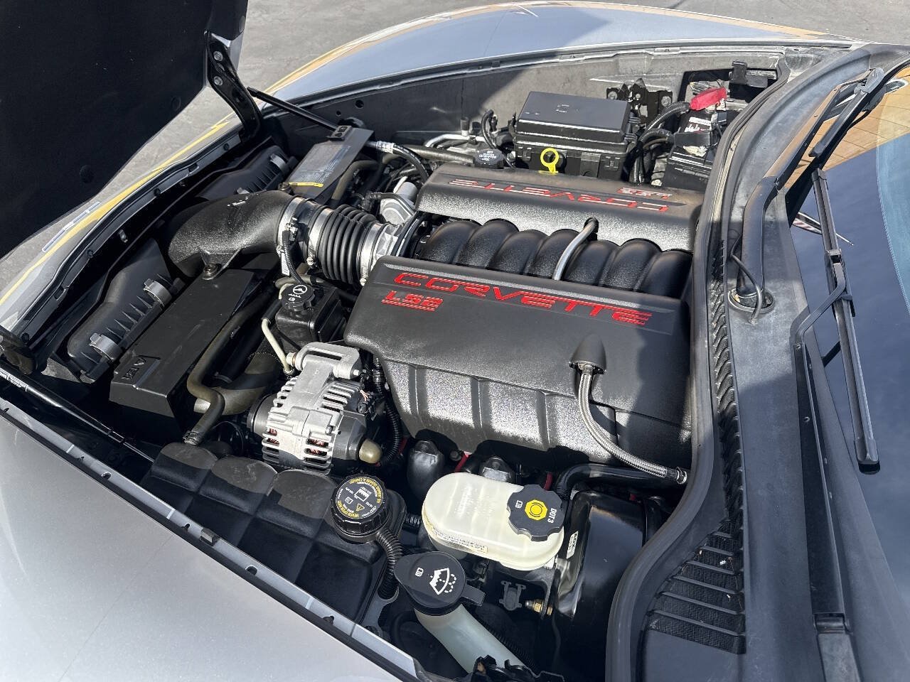Used 2005 Chevrolet Corvette Coupe w/ Preferred Equipment Group RWD image 35
