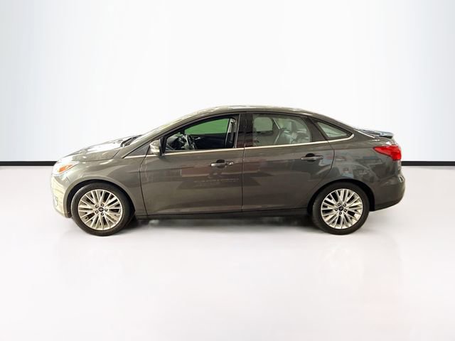 Used 2017 Ford Focus Titanium w/ Titanium Technology Package image 9