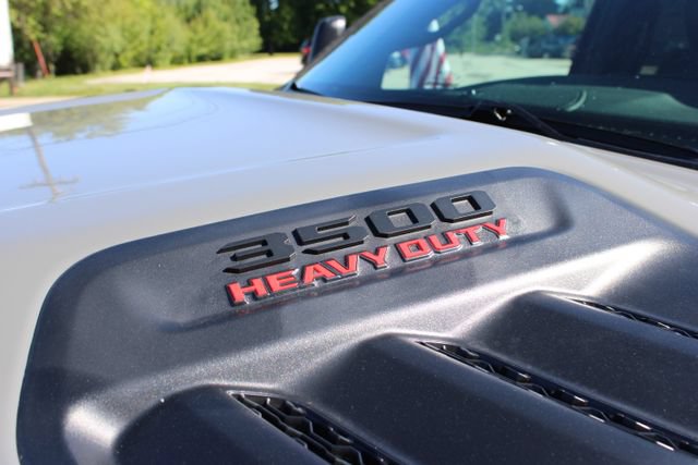 New 2026 RAM 3500 Laramie w/ Night Edition AWD/4WD image 13
