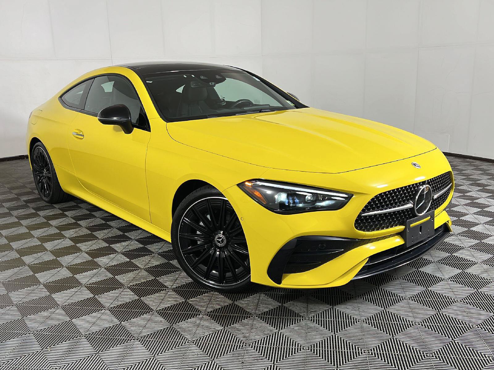 Certified 2026 Mercedes-Benz CLE 300 4MATIC Coupe image 31