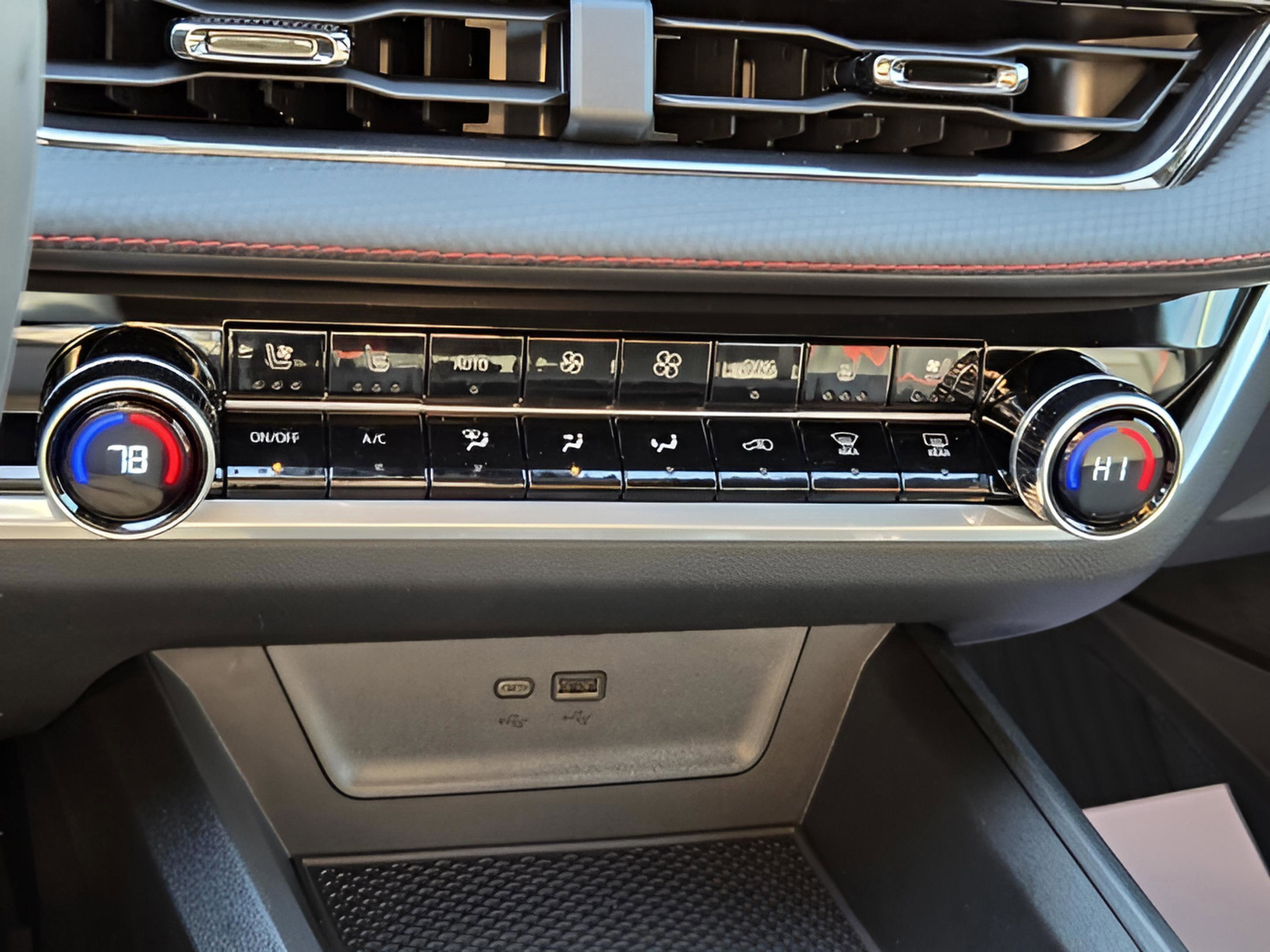 New 2026 Chevrolet Equinox RS w/ Convenience Package III image 14