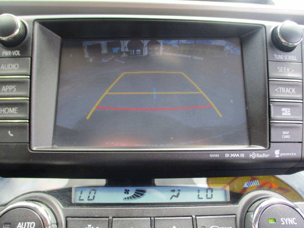 Used 2017 Toyota RAV4 XLE AWD/4WD image 17