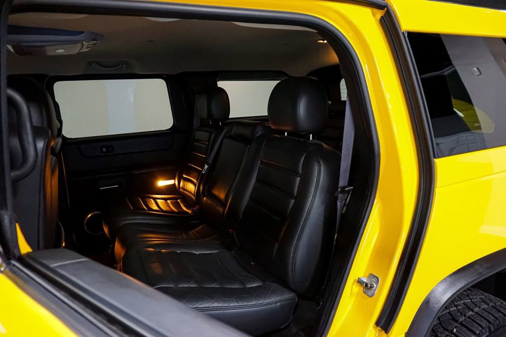 Used 2005 HUMMER H2 w/ Preferred Equipment Group image 29