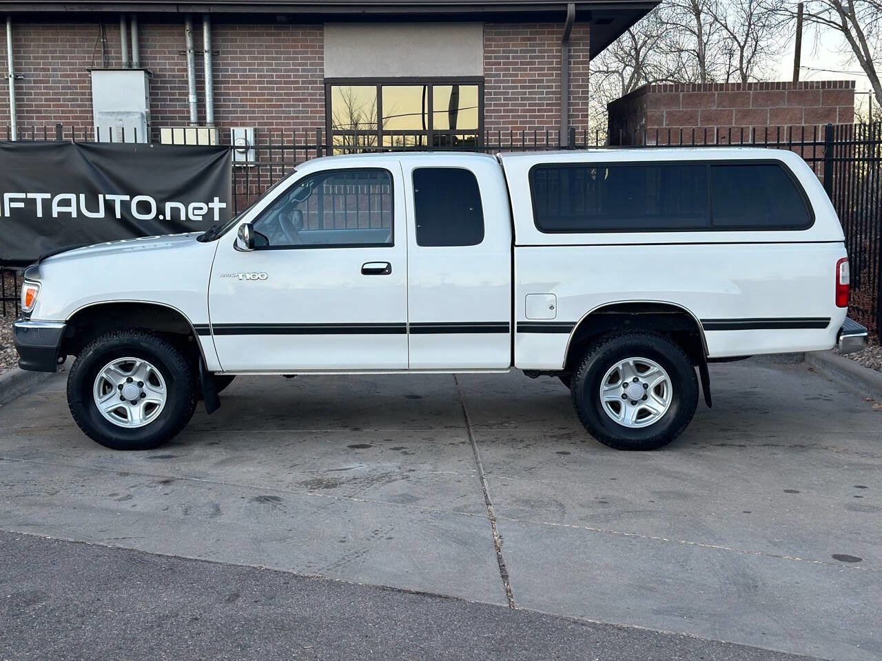 Used 1998 Toyota T100 SR5 image 14