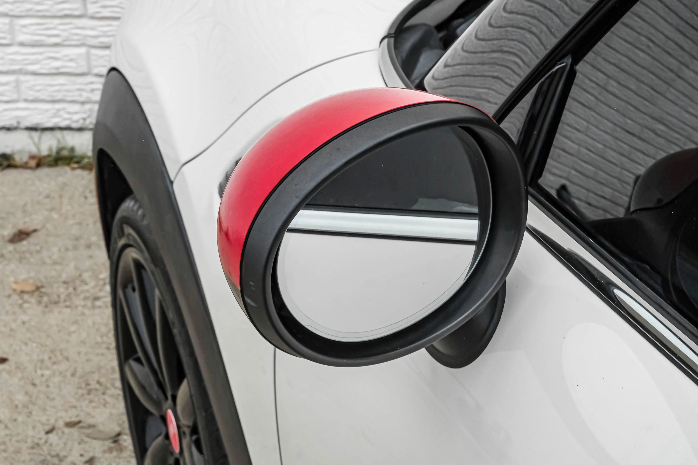 Used 2019 MINI Cooper S w/ Premium Package image 34