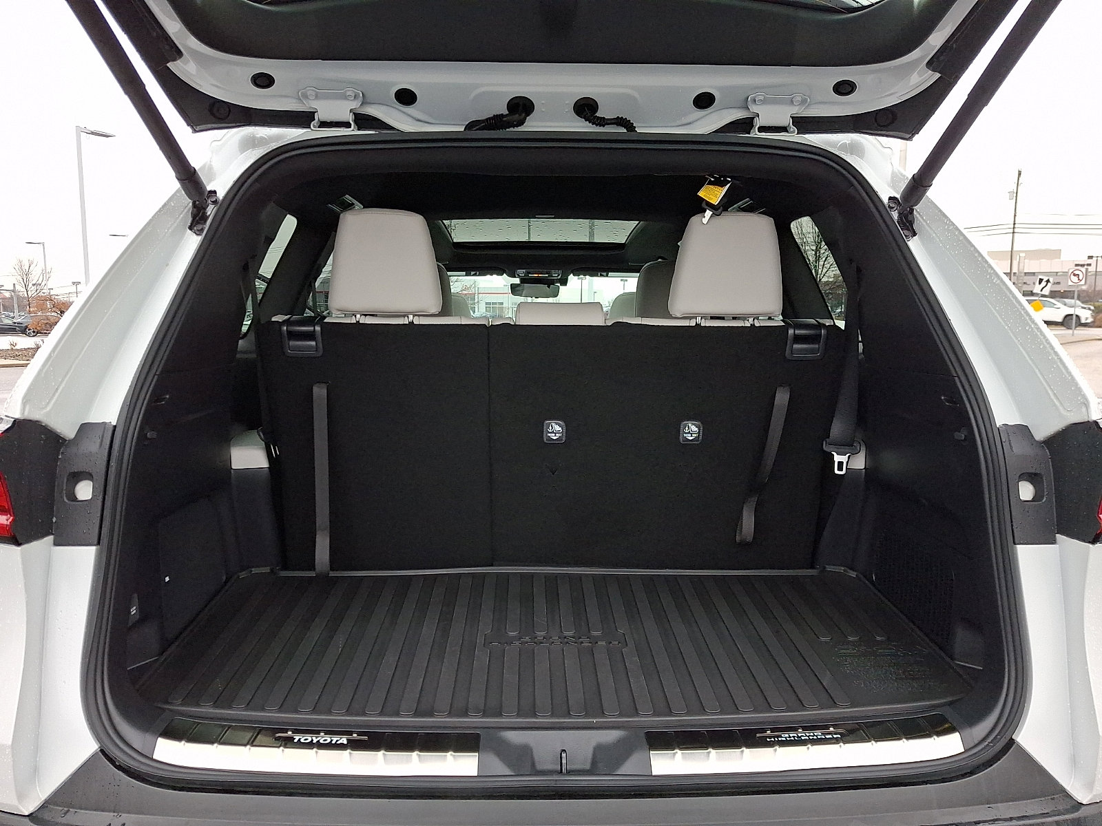 Used 2026 Toyota Grand Highlander MAX Platinum image 28