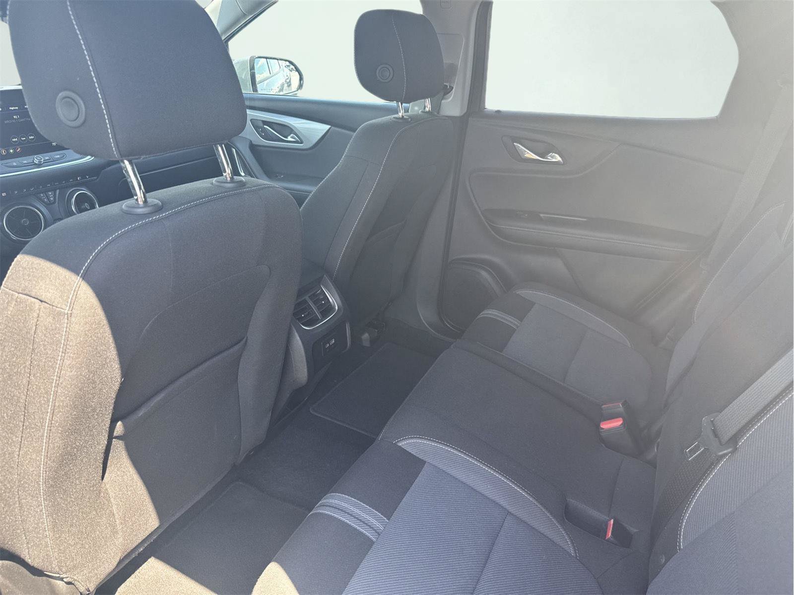 Used 2025 Chevrolet Blazer LT AWD/4WD image 23