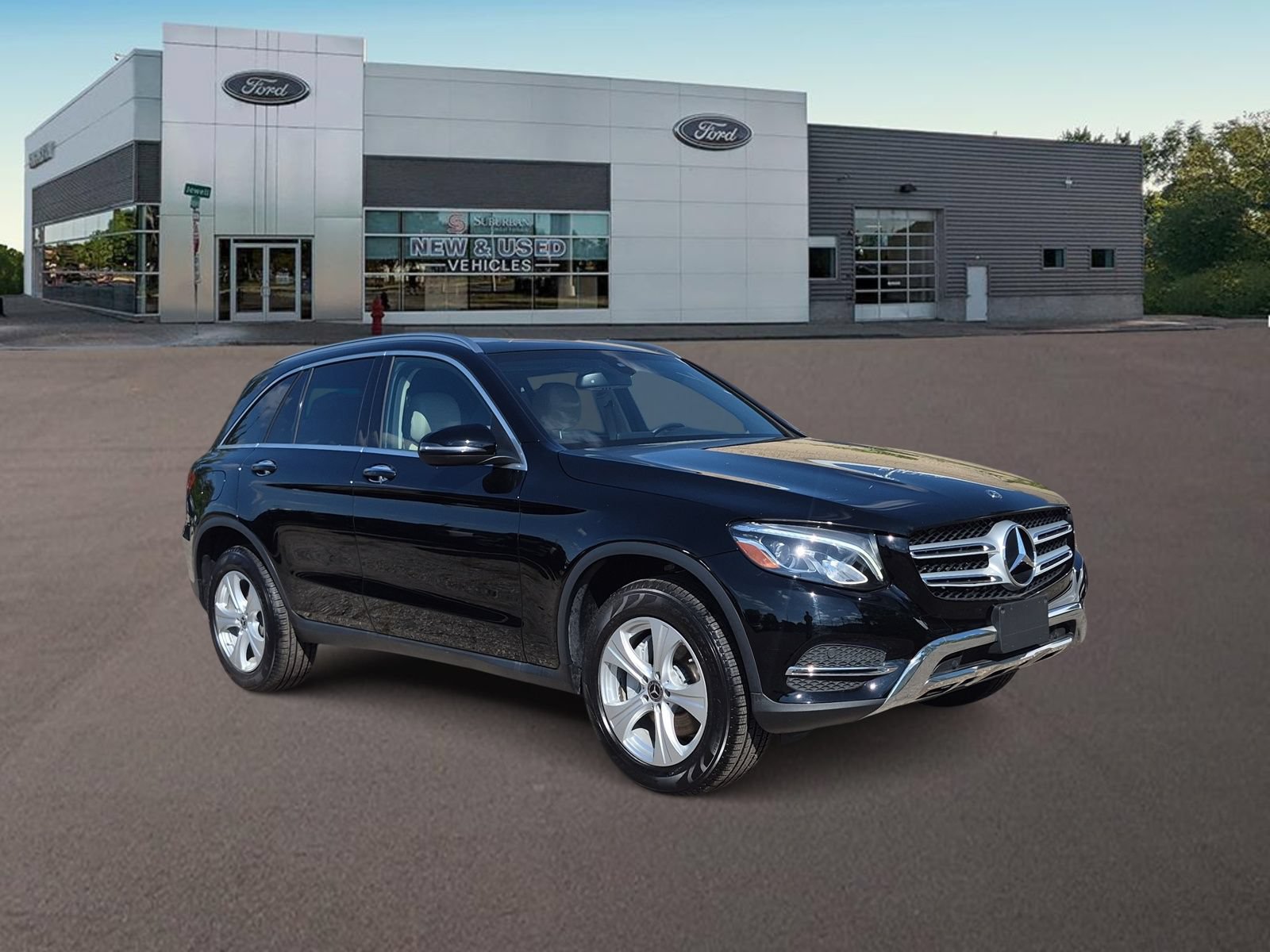 Used 2018 Mercedes-Benz GLC 300 4MATIC image 2
