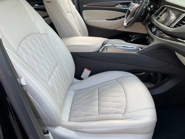 Used 2023 Buick Enclave Avenir w/ Avenir Technology Package FWD image 23