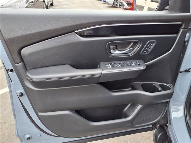 Used 2023 Honda Pilot Touring image 12