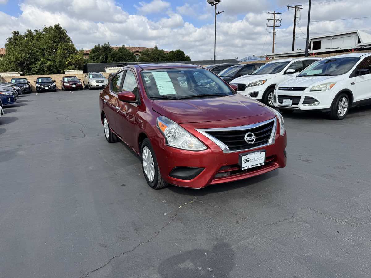 Used 2018 Nissan Versa SV FWD image 9