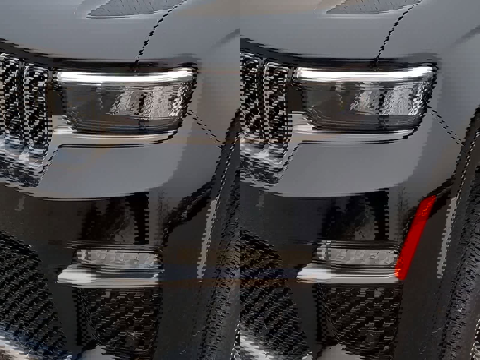 Certified 2024 Jeep Grand Cherokee Summit w/ Adv Protech Group IV image 11