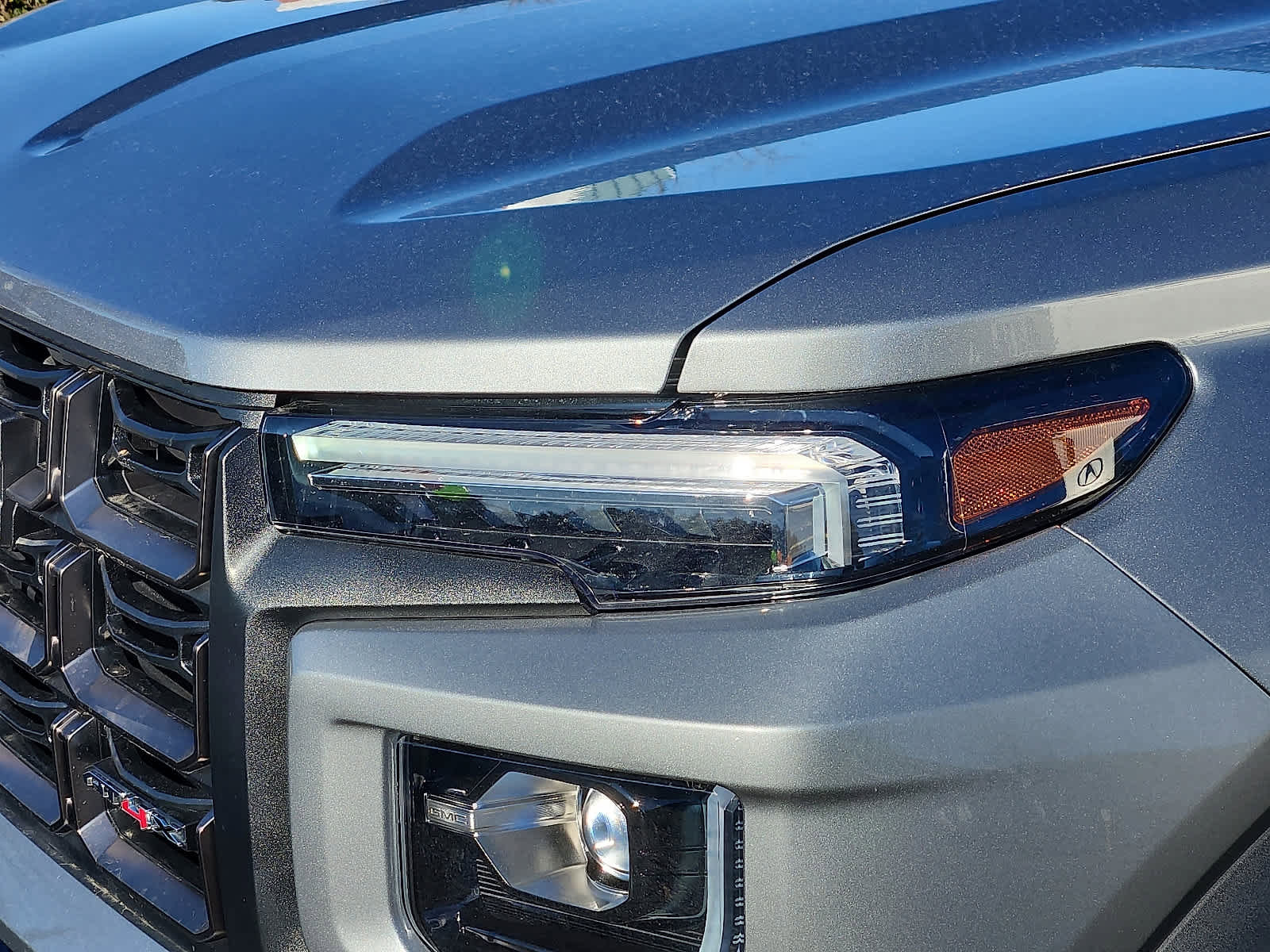 Used 2024 GMC Canyon AT4X image 10