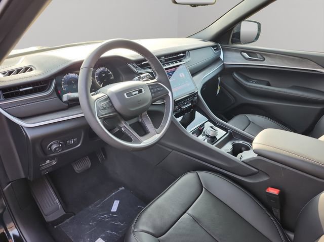 New 2025 Jeep Grand Cherokee L Limited w/ Luxury Tech Group II image 37